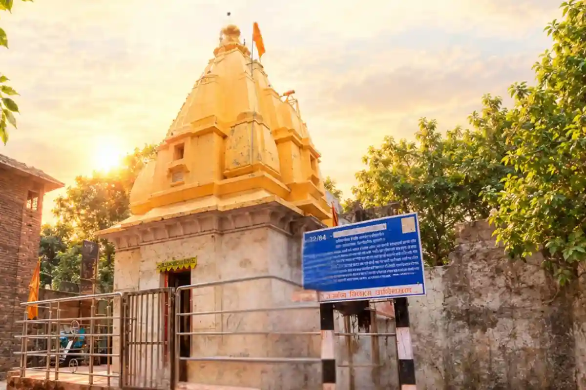 Shiva linga of Karkateshwar Mahadev, Ujjain