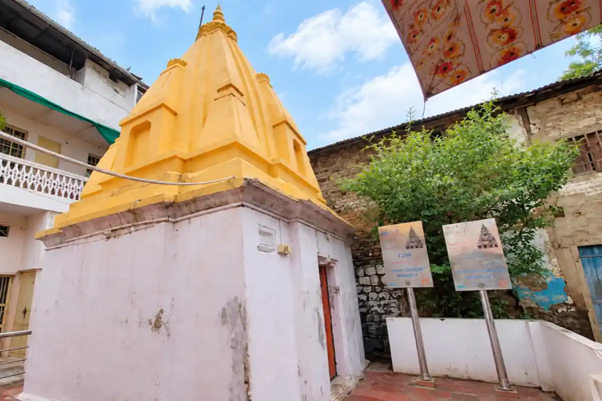 Lane near Kartik Chowk in Ujjain where Lokpaleshwar Mahadev is placed by tradition