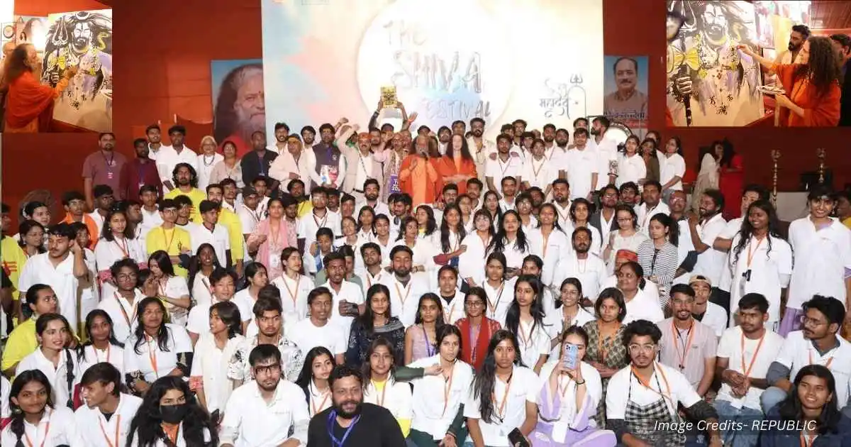 Shiva Fest at Mahakumbh 2025: Artists Paint 108 Forms of Shiva, Enters India Book of Records