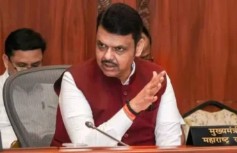 Nashik Kumbh 2027: Fadnavis Pushes Fast-Track Projects, Orders ‘Digital Kumbh’ Plan Maharashtra CM Devendra Fadnavis reviews Nashik Kumbh 2027 preparations in Mumbai meeting.